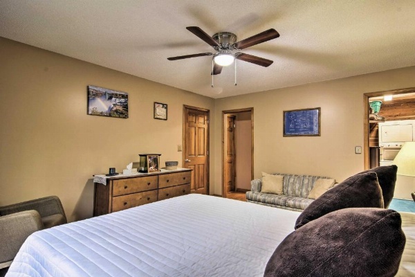 Serene Orchard Park Apartment w/Large Yard & Patio image 22