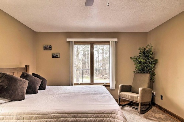 Serene Orchard Park Apartment w/Large Yard & Patio image 23